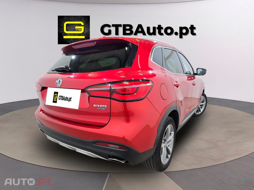 MG EHS PHEV Hybrid Luxury
