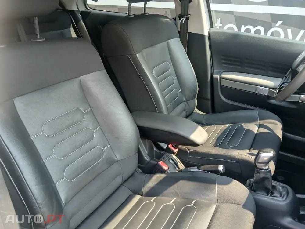 Citroen C4 Cactus Pure Tech e-THP 110 Stop&Start Shine