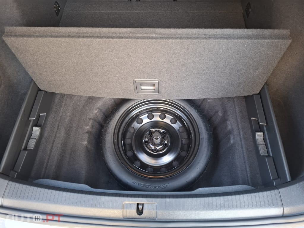 Volkswagen Golf Variant 1.6 TDi Confortline — fotografia 20
