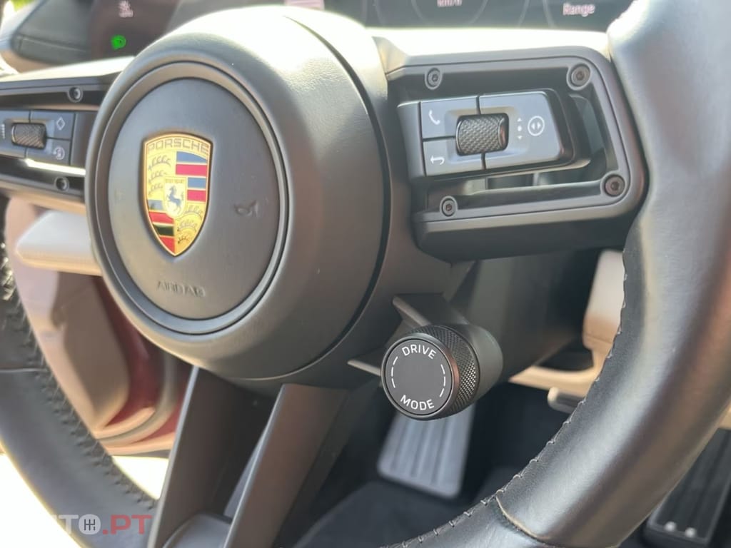 Porsche Taycan Turbo 