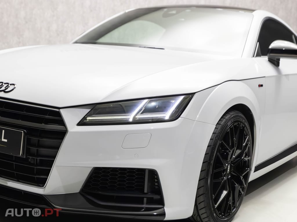 Audi TT 2.0 TFSI S-line S tronic