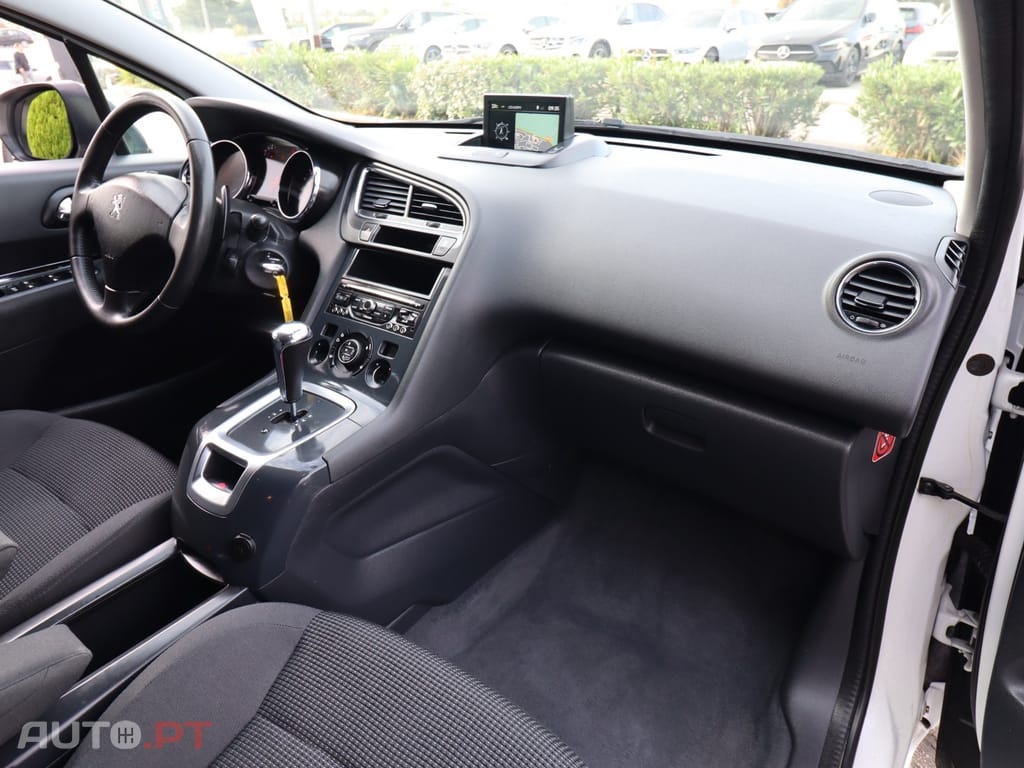 Peugeot 5008 1.6 E-HDi 7L SE Style 2-Tronic