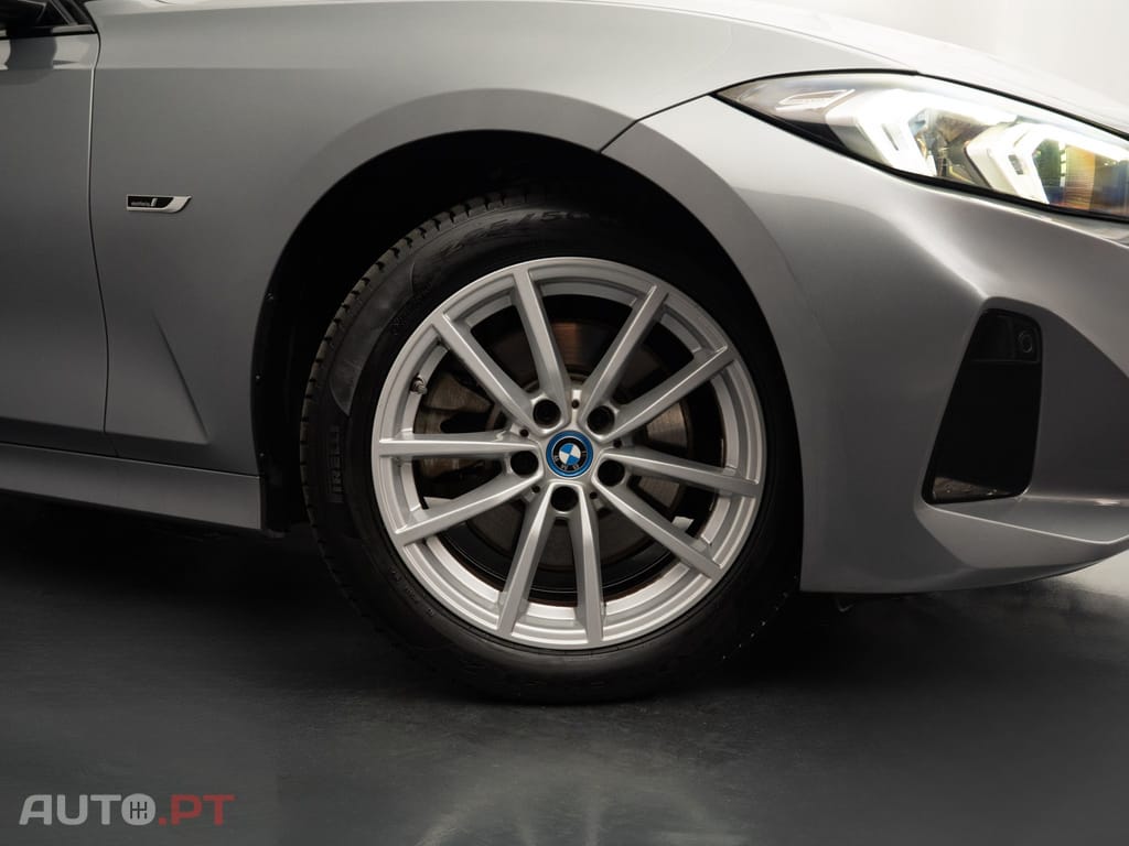 BMW 320 e Auto