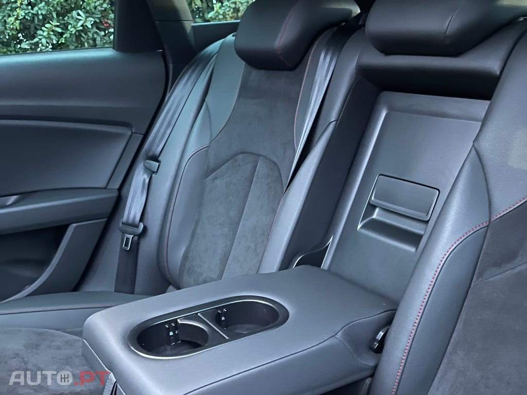 Seat Leon Seat Leon ST FR DSG Black Matt Edition