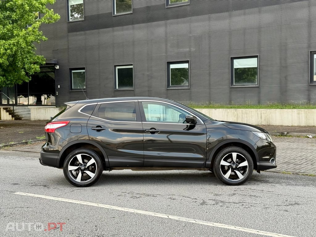 Nissan Qashqai 1.2 DIG-T N-Connecta