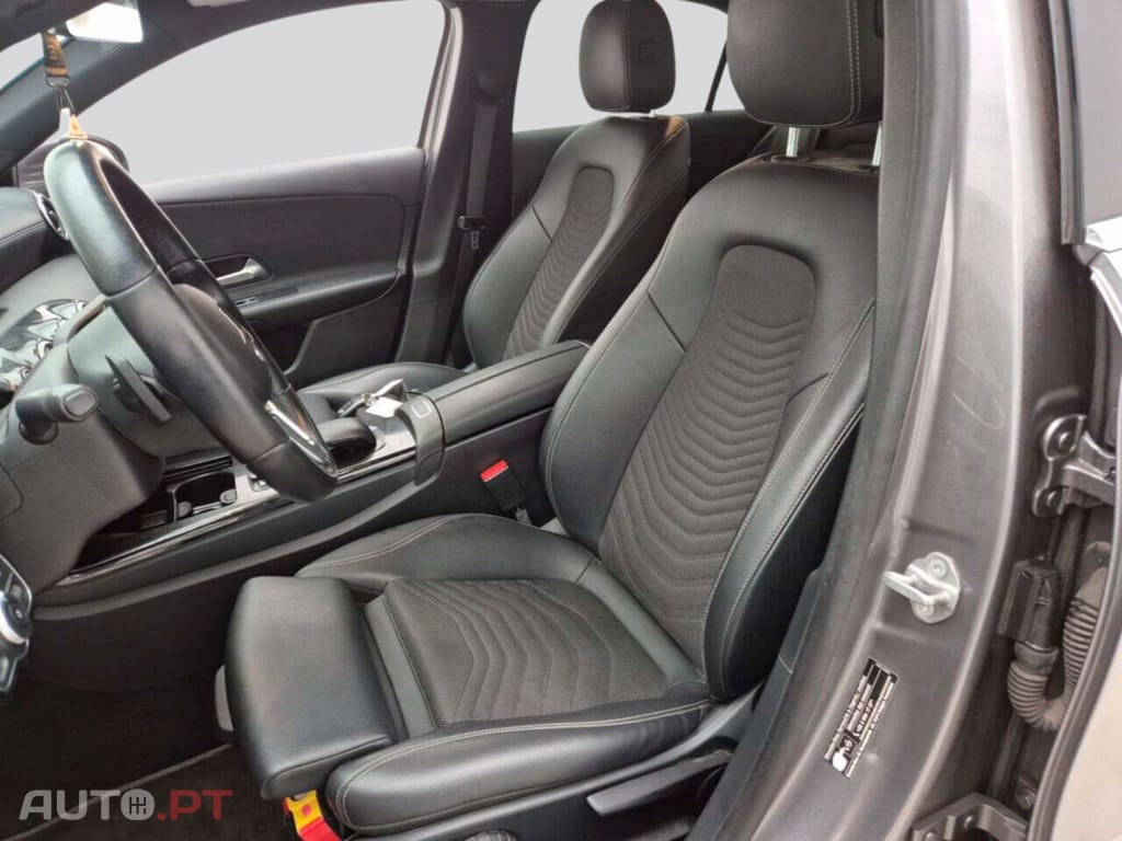 Mercedes-Benz A 250 PHEV