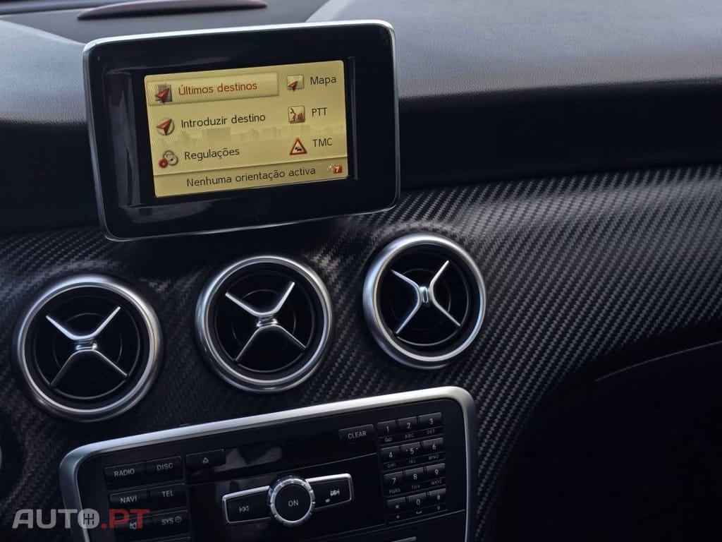 Mercedes-Benz A 200 d AMG LINE