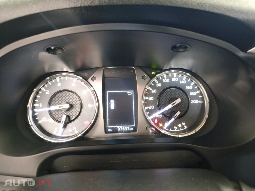 Toyota Hilux HILUX 2.4 D-4D 4WD CD