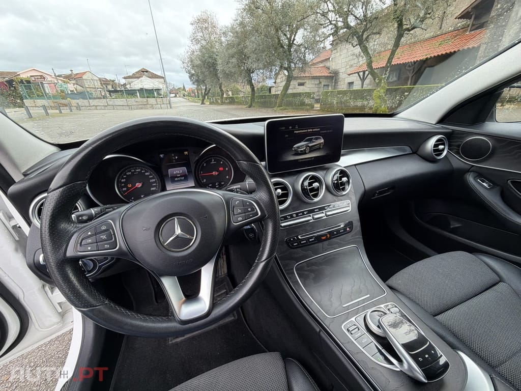 Mercedes-Benz C 220 d 4Matic Station 9G-TRONIC AMG Line