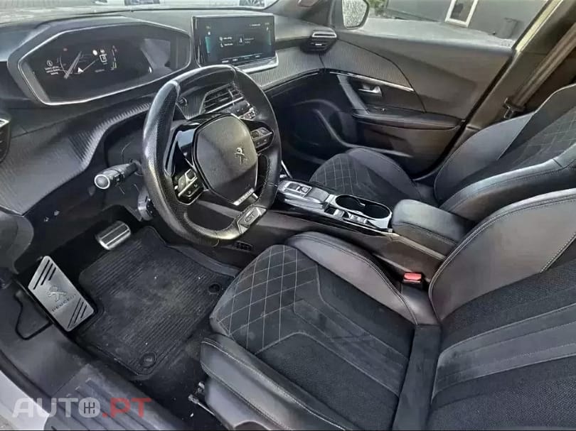 Peugeot 2008 GT Pack 100% Eléctrico