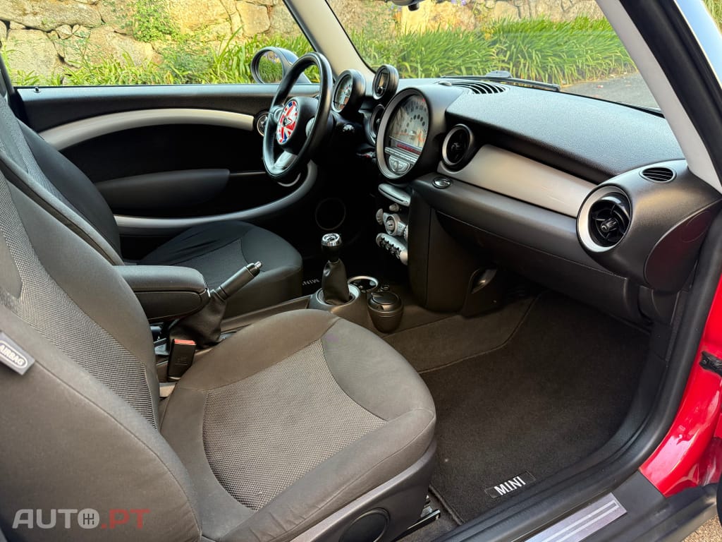 MINI Cooper One