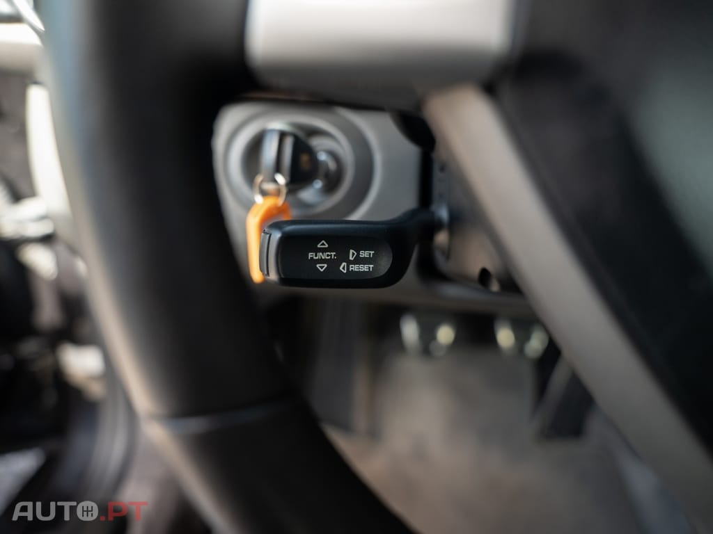 Porsche Cayman 2.7