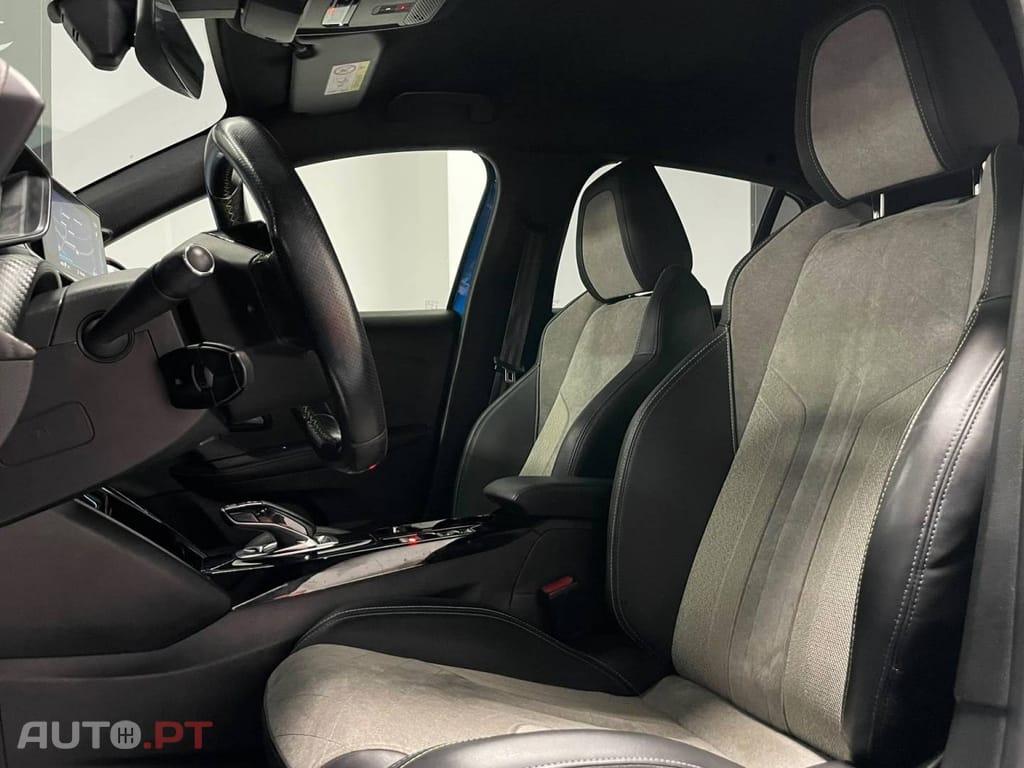 Peugeot E-208 50 kWh GT Line