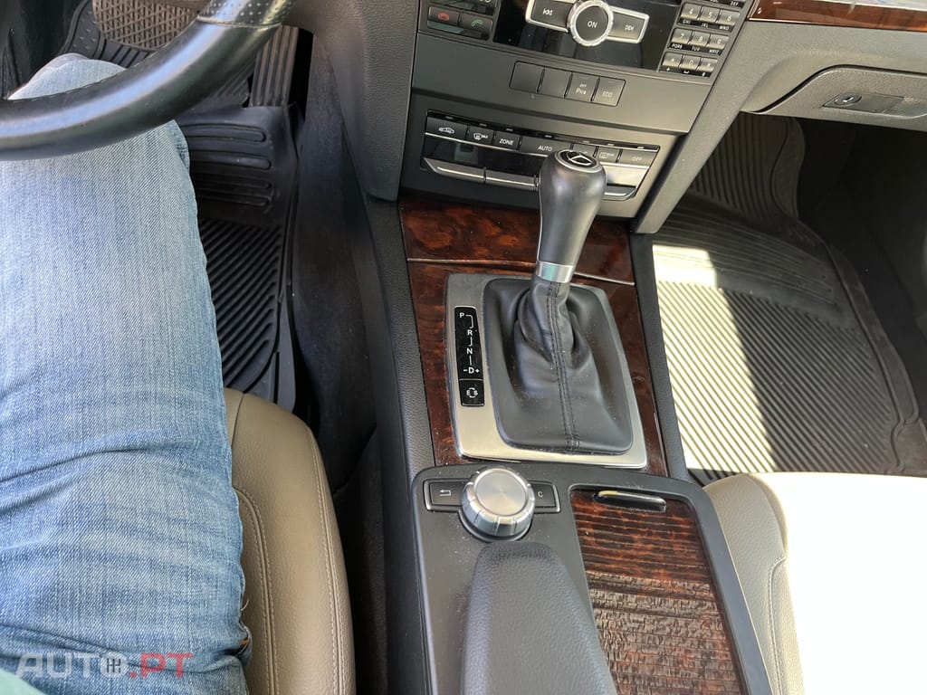Mercedes-Benz E 220 Advangard