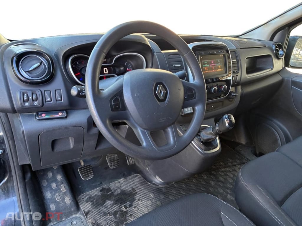 Renault Trafic 2.0 dCi L2H1 1.3T Grand Confort