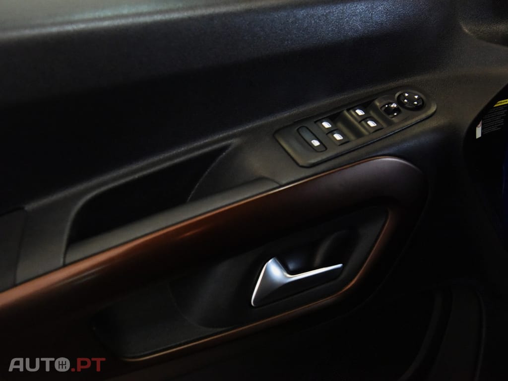 Peugeot Rifter 1.2 PureTech Longa GT Line 7L