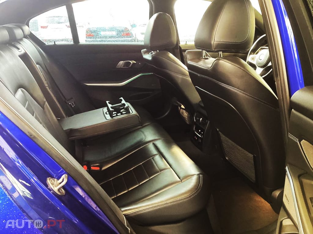 BMW 330 i M Sport Auto