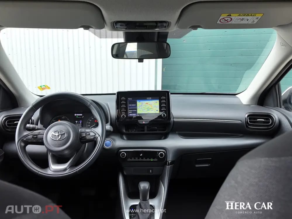 Toyota Yaris Dynamic Business