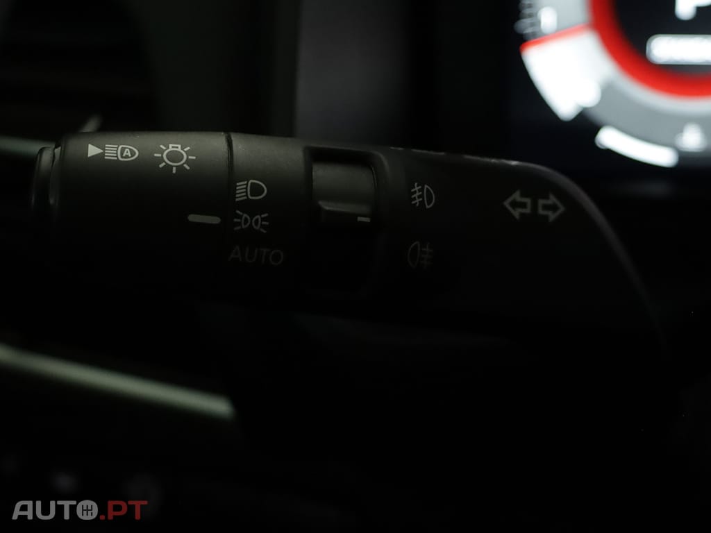 Nissan Qashqai Qashqai 1.3 DIG-T N-Connecta LED Xtronic