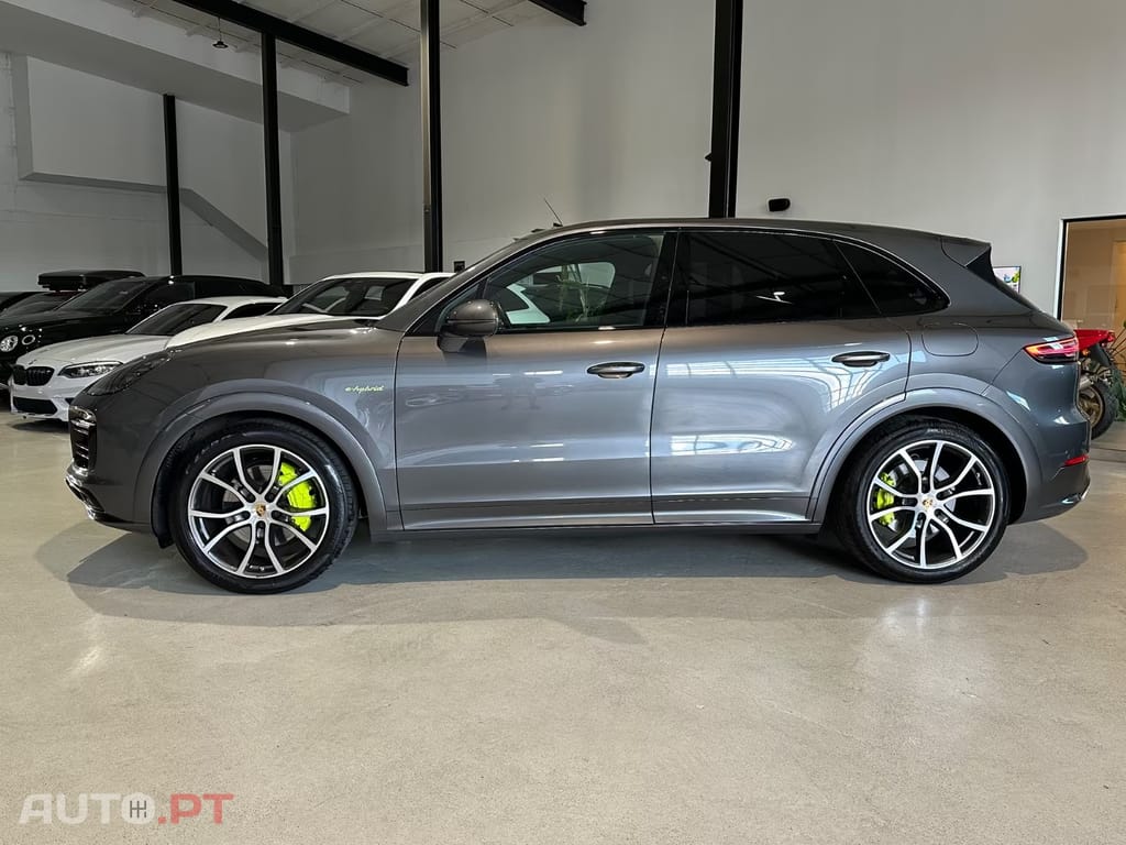 Porsche Cayenne E-Hybrid Bose
