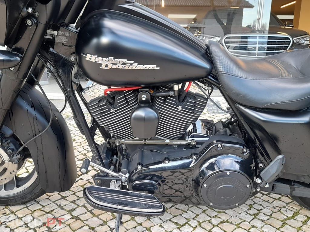 Harley Davidson FLH X Street Glide