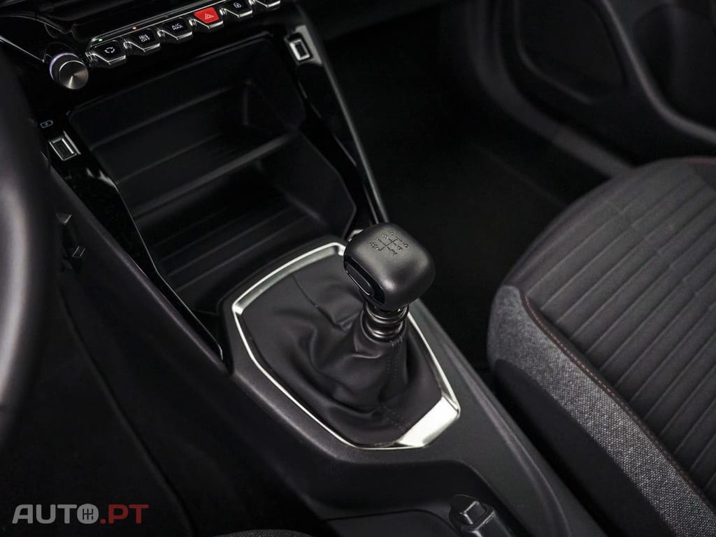 Peugeot 2008 1.2 PureTech Active Pack