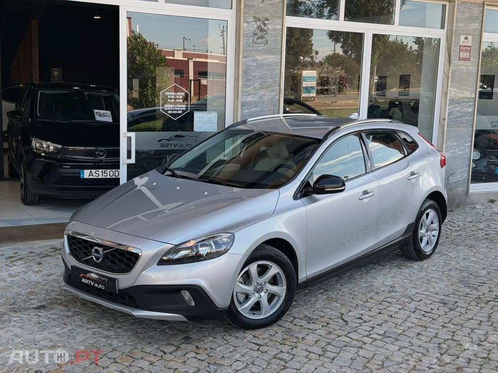 Volvo V40 Cross Country 1.6 D2 Momentum