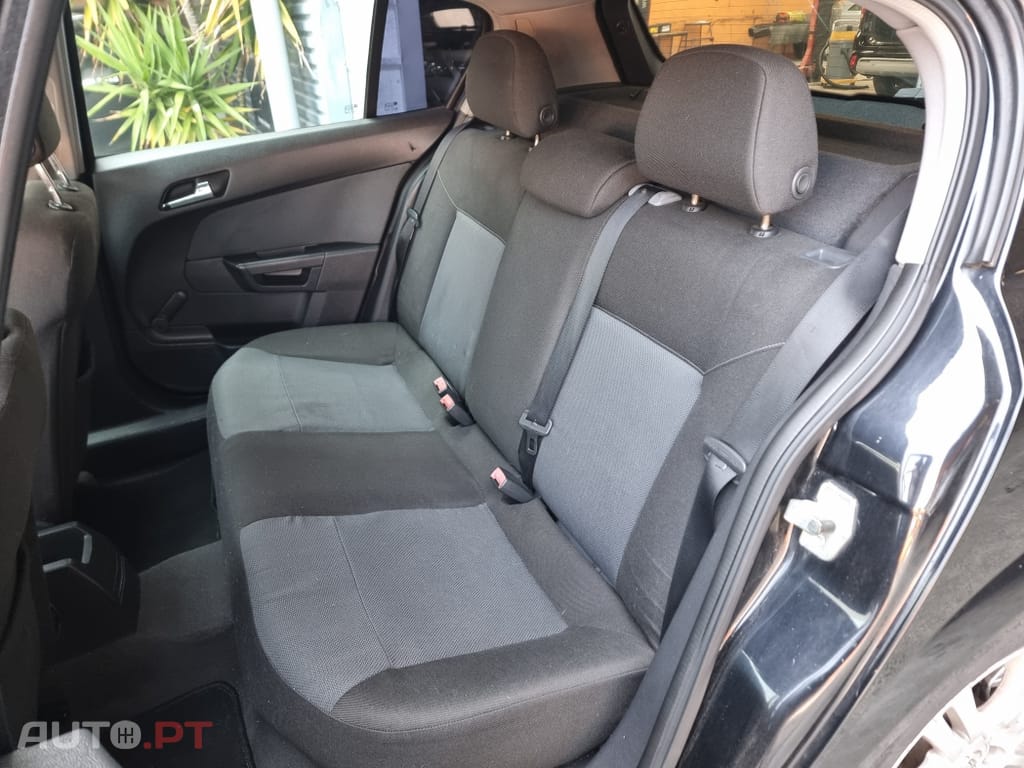 Opel Astra 1.7 CDTi Enjoy