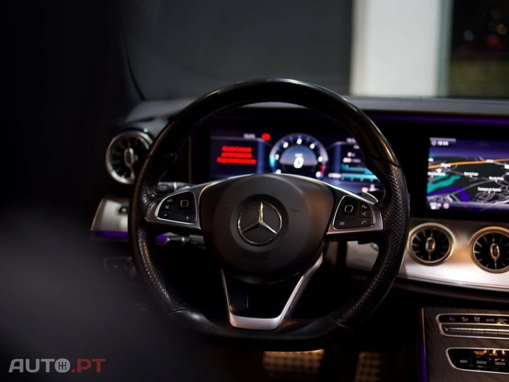 Mercedes-Benz E 220 AMG