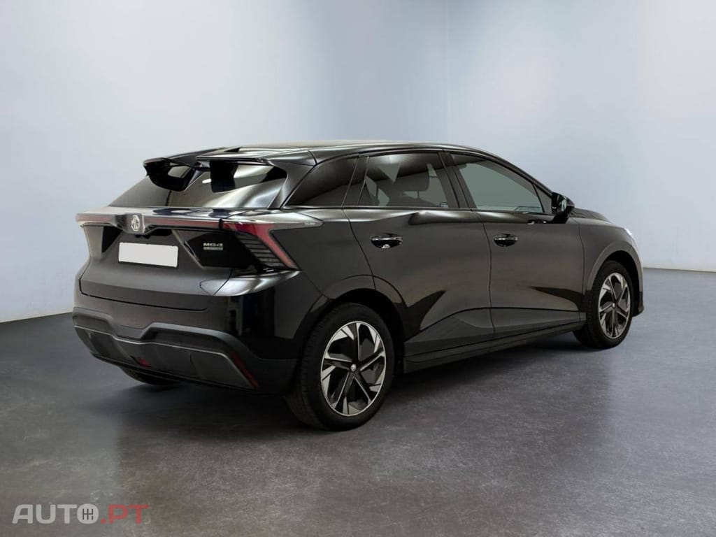 MG MG4 64 kWh Luxury