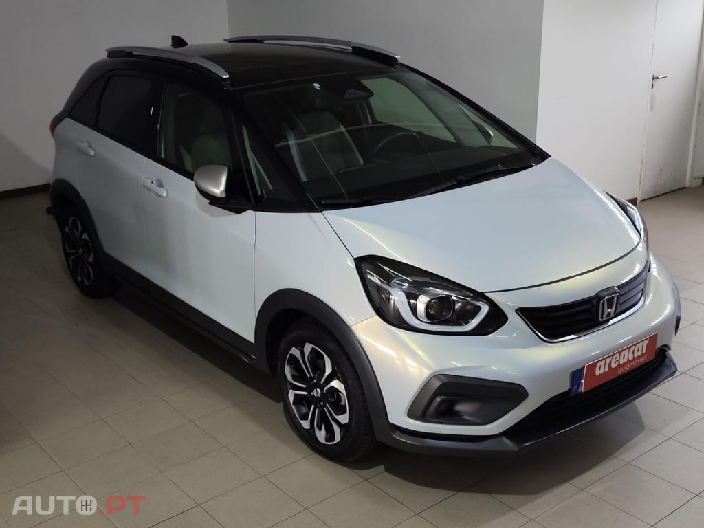 Honda Jazz 1.5i-MMD Crosstar Executive