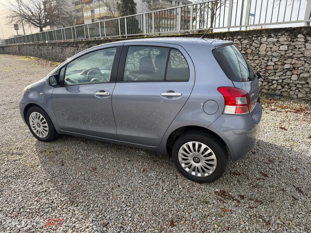 Toyota Yaris 1.0 VVT-i Comfort+AC