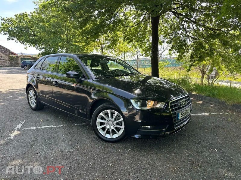 Audi A3 Sportback 1.6 TDi Business Line Attraction S tronic