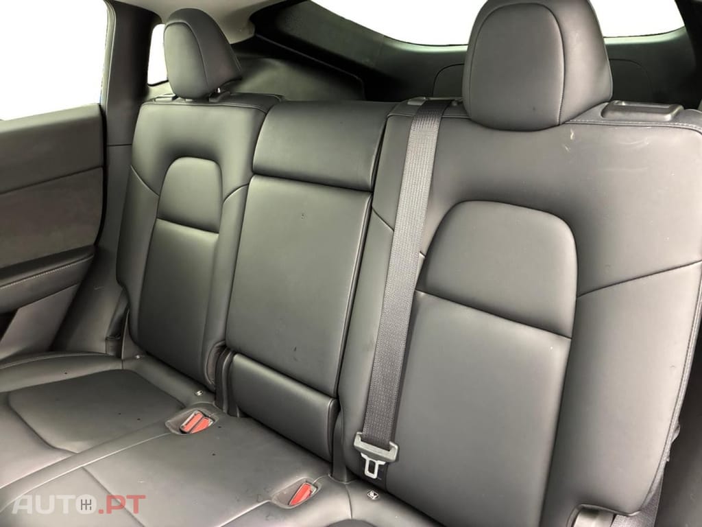 Tesla Model Y Long Range Dual Motor AWD