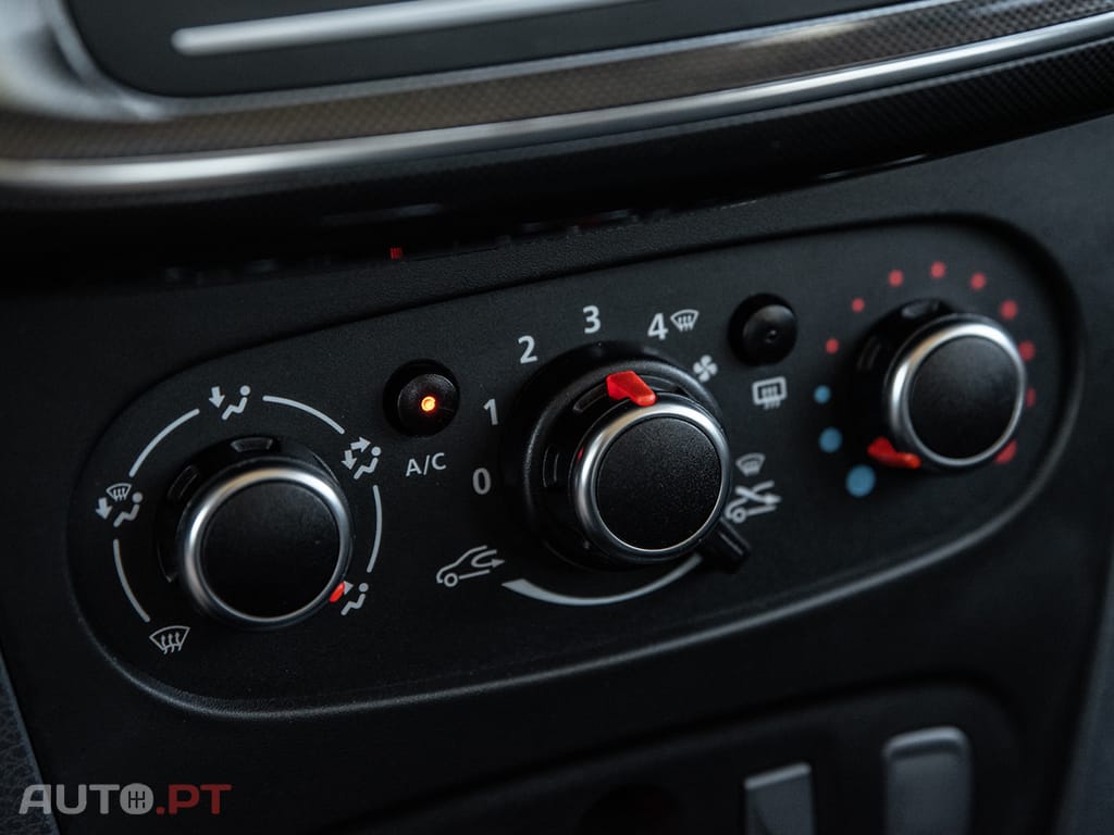 Dacia Sandero TCe 90 Easy-R Comfort