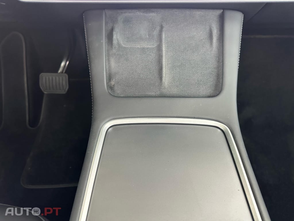 Tesla Model Y Long Range Tração Integral