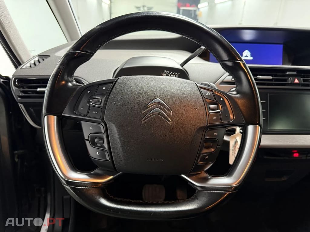 Citroen Grand C4 SpaceTourer BlueHDi 130 Stop&Start EAT8 SHINE