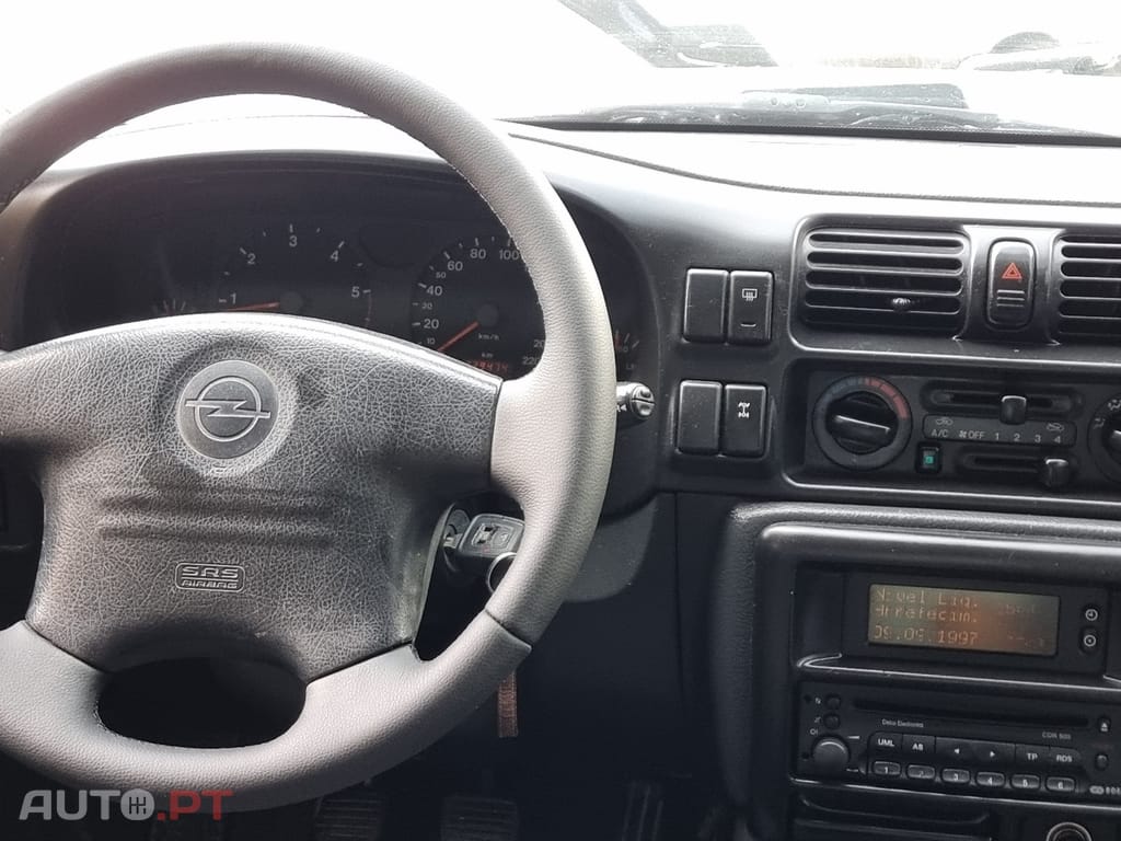 Opel Frontera 2.2 DTi Sport