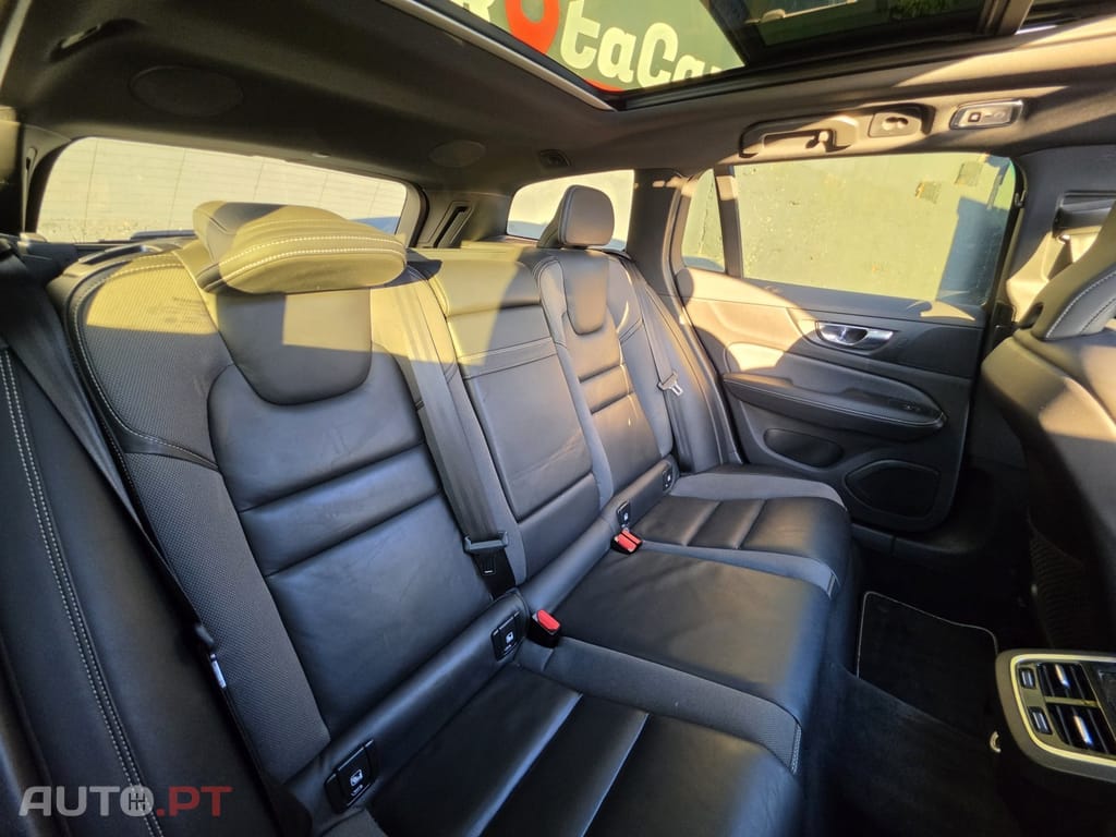 Volvo V60 2.0 D4 R-Design Momentum Geartronic