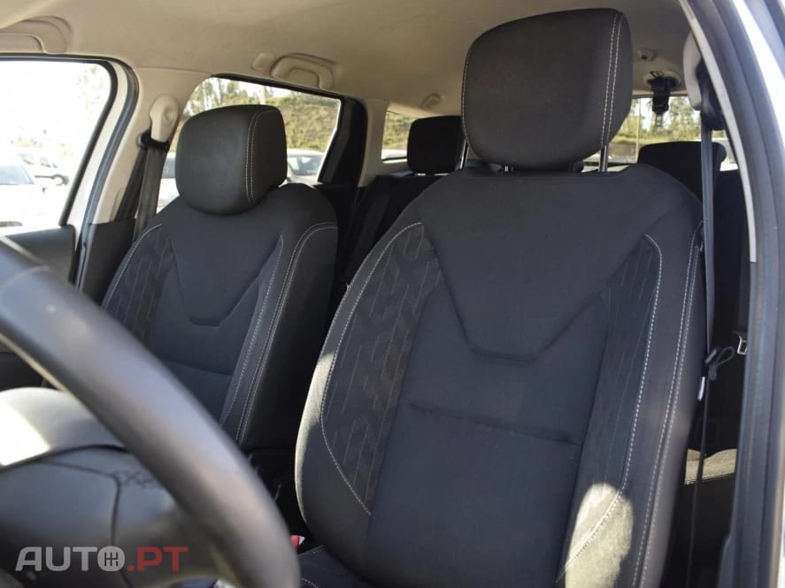 Renault Clio Sport Tourer 1.5 dCi Limited