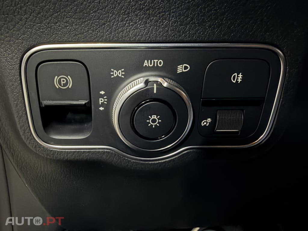 Mercedes-Benz GLA 250 e Progressive