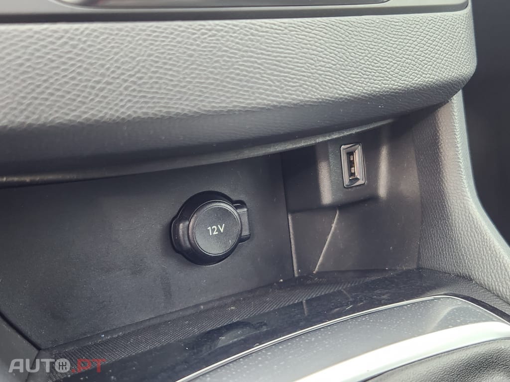 Peugeot 308 1.5 BlueHDi Business Line