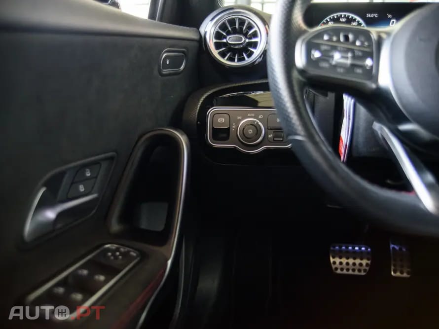 Mercedes-Benz A 180 d AMG Line