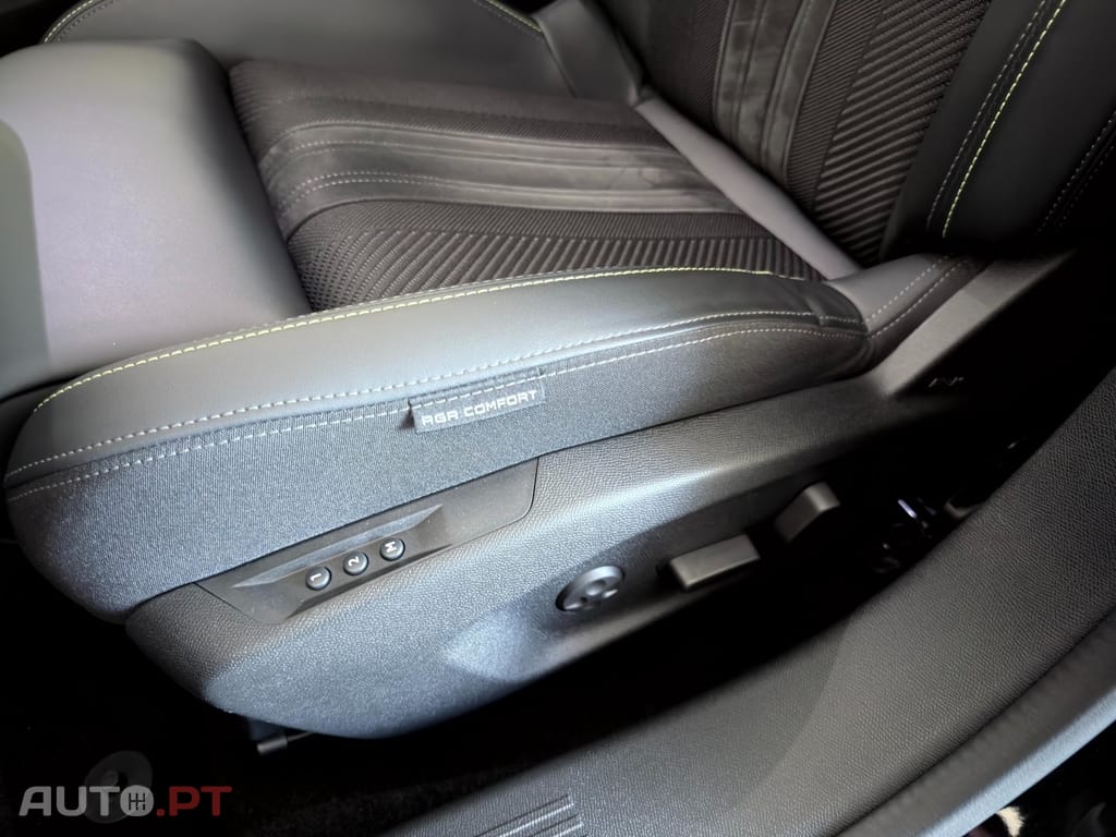 Peugeot 308 1.2 PureTech GT EAT8