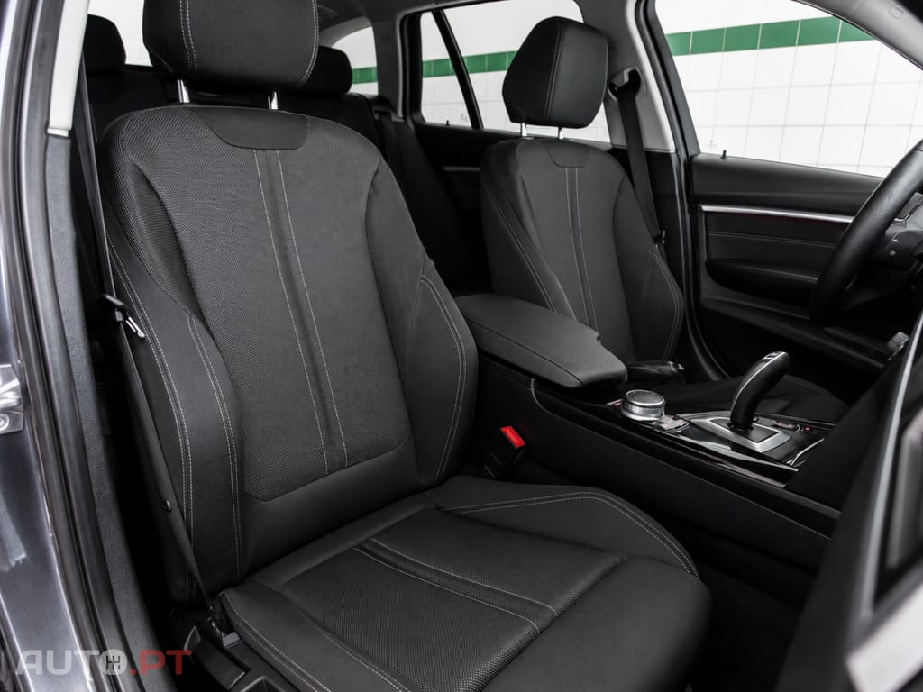 BMW 318 d Line Sport Auto