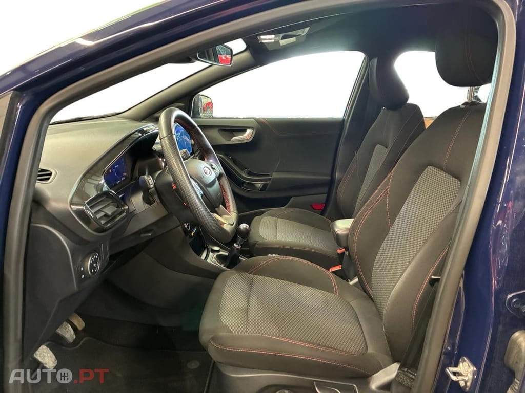 Ford Puma 1.0 EcoBoost mHEV ST-Line