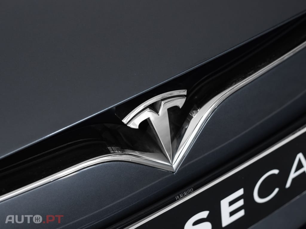 Tesla Model S 75D