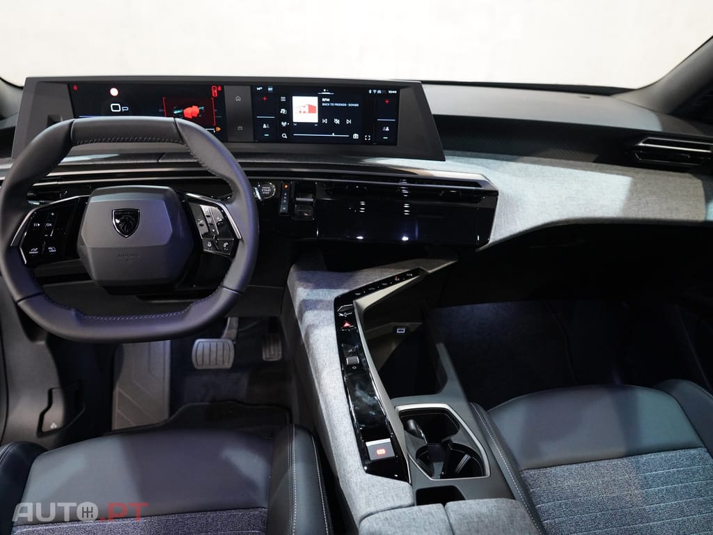 Peugeot 3008 1.2 Hybrid Allure e-DCS6