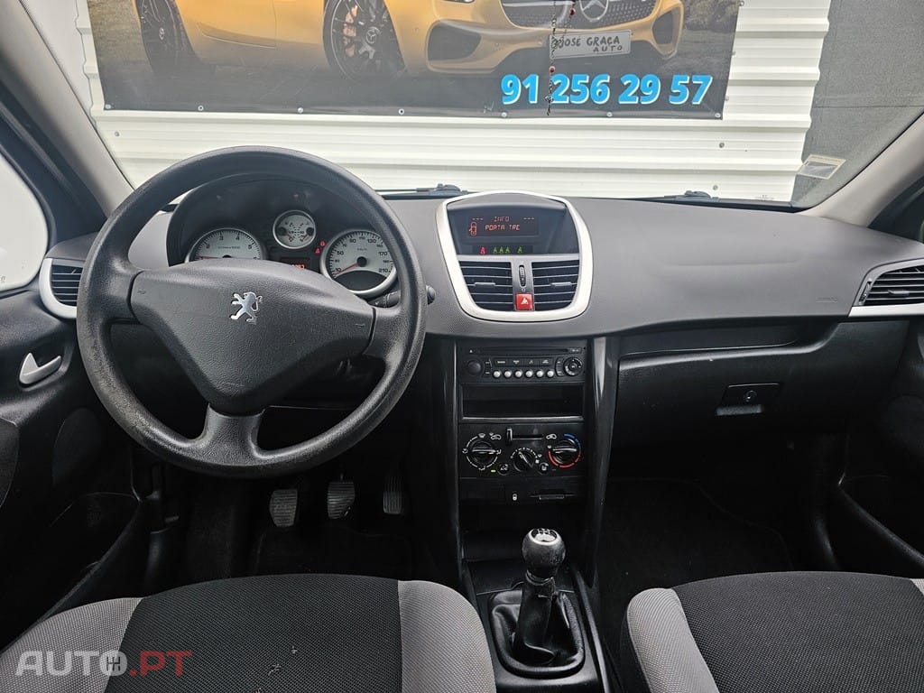 Peugeot 207 1.4 16V Premium