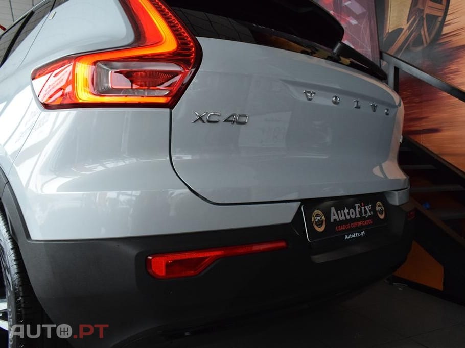 Volvo XC40 1.5 T5 PHEV R-Design Expression